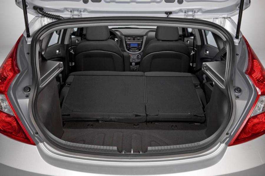  Hyundai Accent 2013 года  (фото 4 из 52)